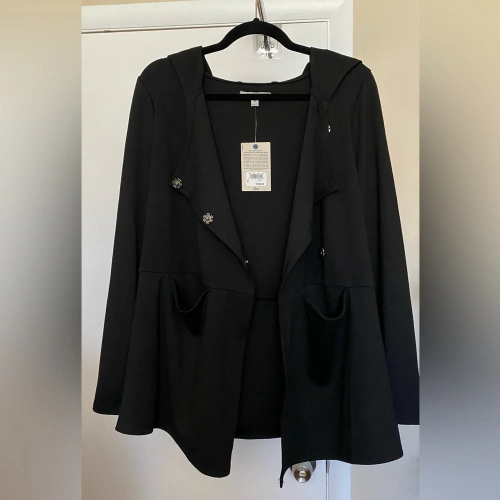 NWT G. H. Bass & Co. Black Hooded Cardigan Jacket Size Medium